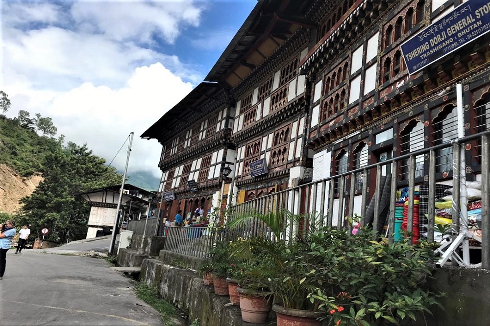 east-to-west-Trashigang town